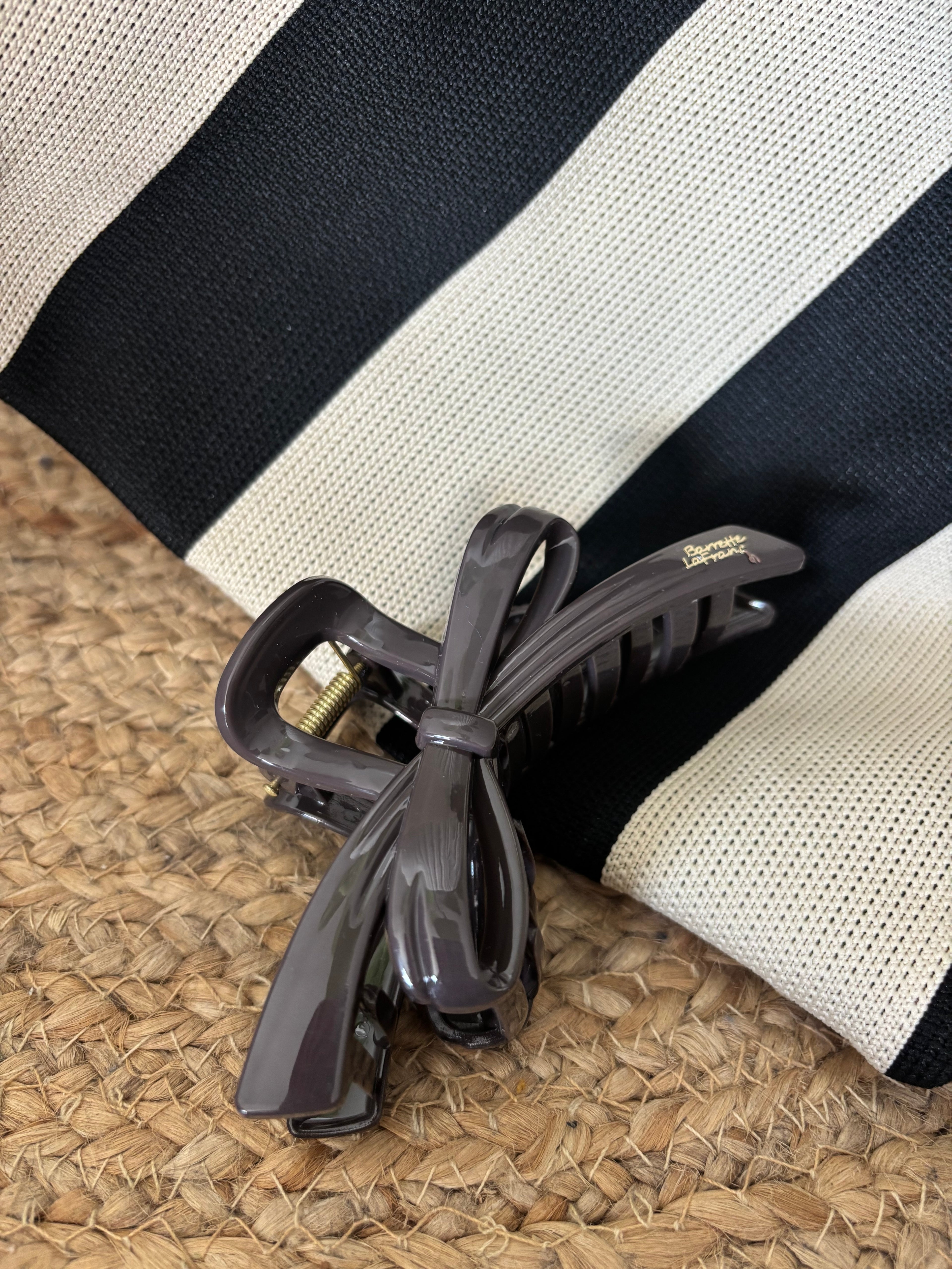 Pretty Bow Clip